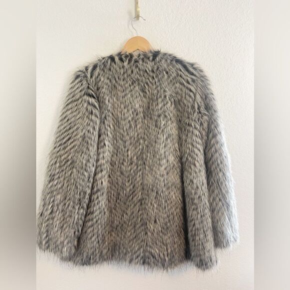 Marc by Marc Jacobs Rickie Raccoon Womens Small Faux Fur Coat Button Up $698 - Picture 3 of 6